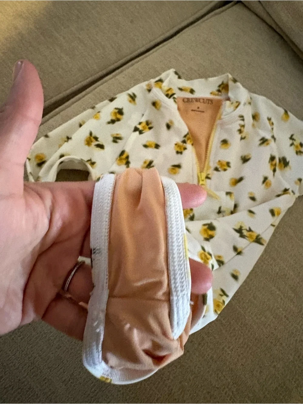 NWOT Crewcuts 6  White Floral Zip Long-Sleeve Swimsuit with Yellow Roses